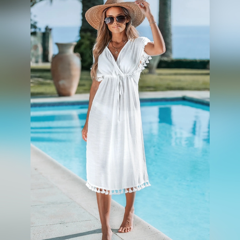 NWT Cupshe woman's white swimsuit cover up size Xtra small